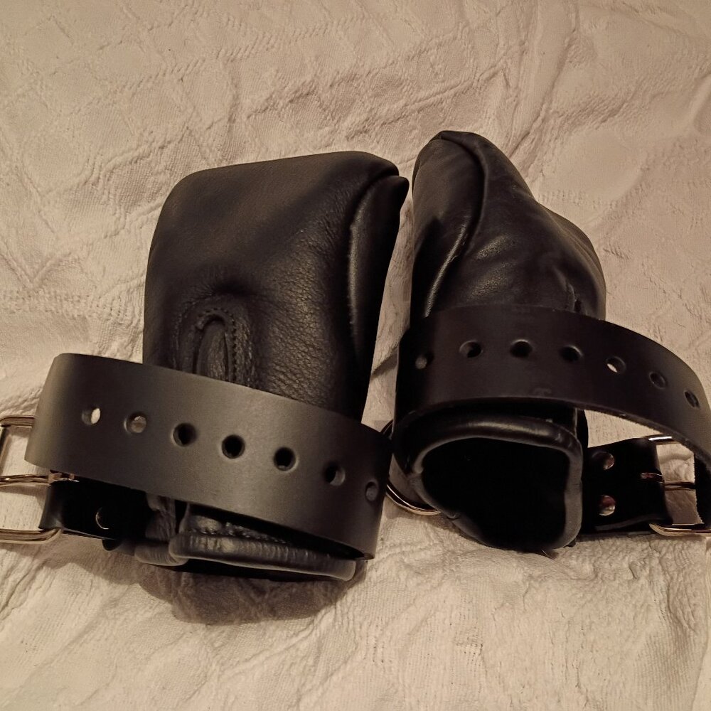 Strict leather petplay bondage mittens
